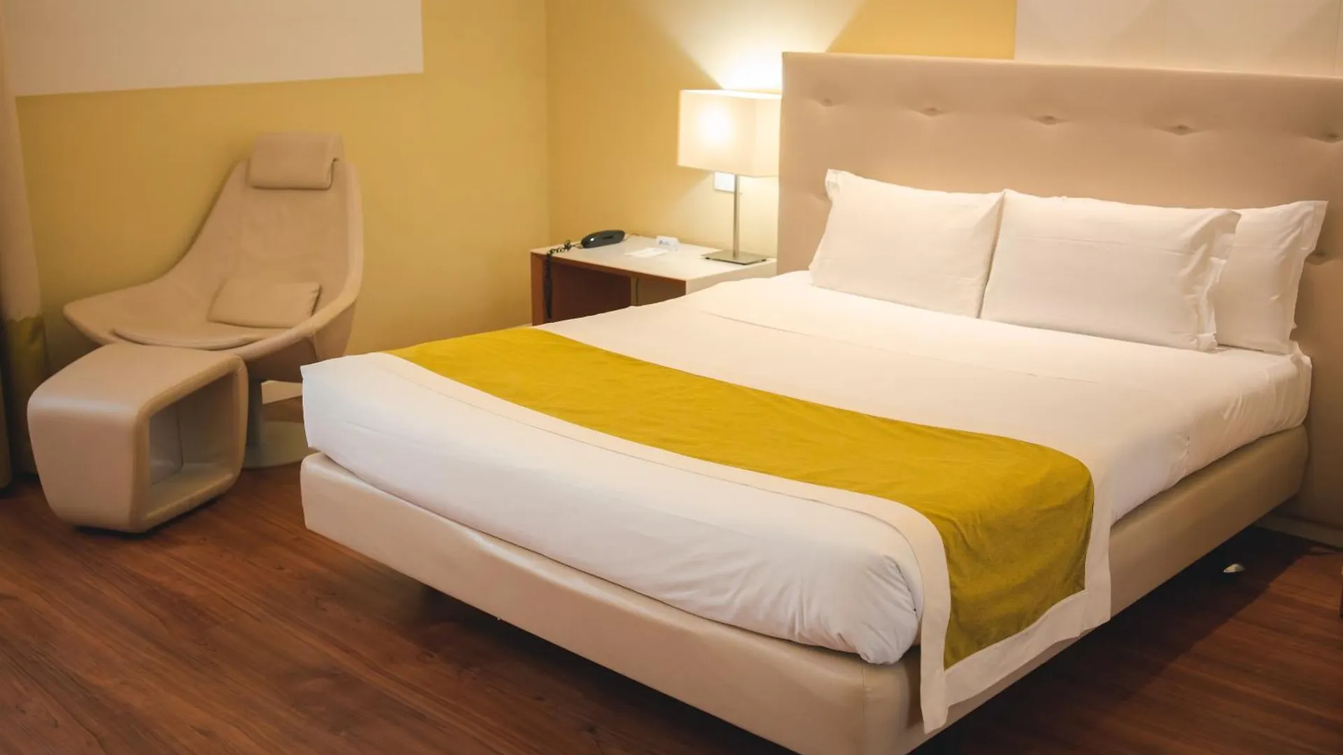Best Western Mirage Hotel Fiera باديرنو دونيانو 4*,