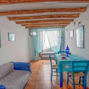  Apartamento Strombolicchio Italia