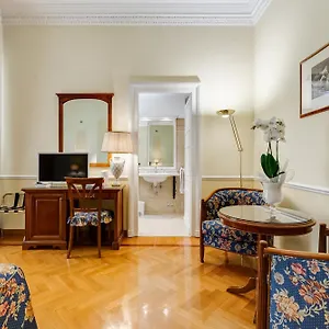 https://residenza-cellini.it-romehotels.com