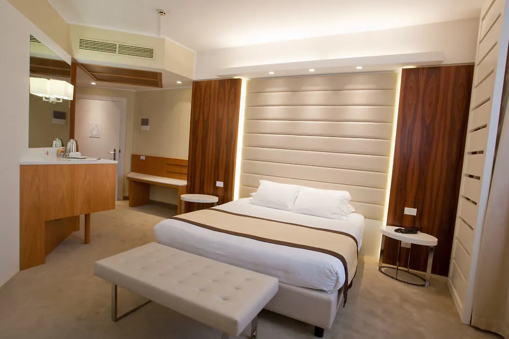 Best Western Mirage Hotel Fiera Paderno Dugnano 4*,